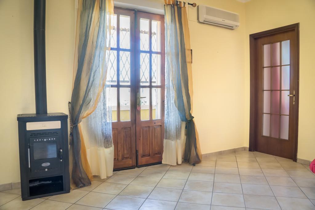 Casa Vacanza Da Luisa San Giovanni Suèrgiu Екстериор снимка